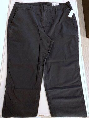 Gap size 18 black downtown khaki pants (new with tags)